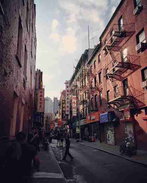 鉴黄师免费观看安全隐私守护者｜处理效率报告发布筑起平台最后防线